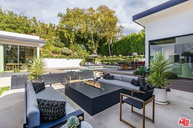 9455 Eden Drive, Beverly Hills, CA 90210