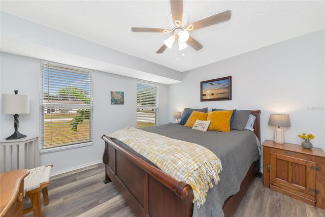 530 S BROADWAY, Englewood, FL 34223