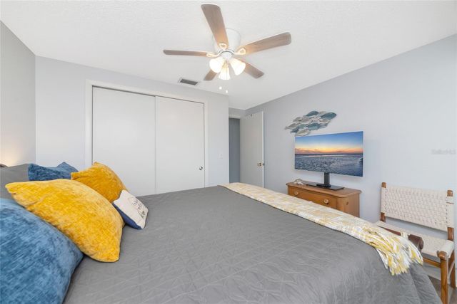 530 S BROADWAY, Englewood, FL 34223