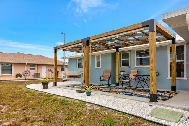 530 S BROADWAY, Englewood, FL 34223