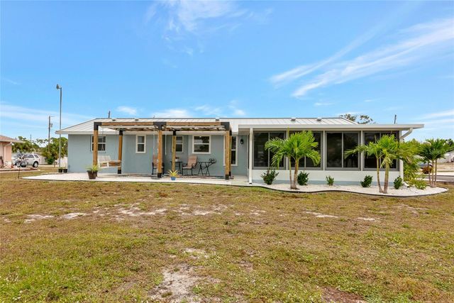 530 S BROADWAY, Englewood, FL 34223