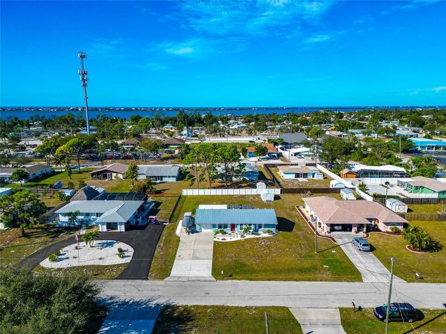 530 S BROADWAY, Englewood, FL 34223