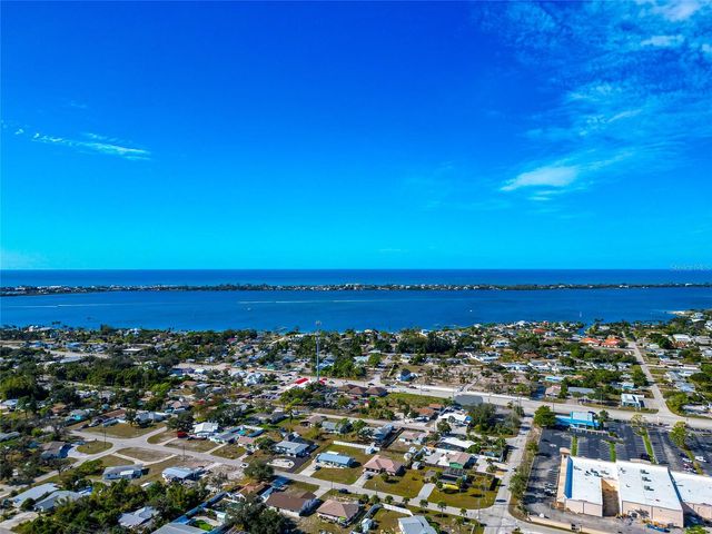 530 S BROADWAY, Englewood, FL 34223