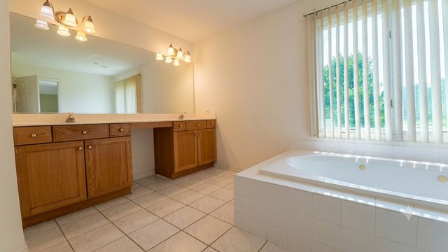 1925 Danube Way, Bolingbrook, IL 60490