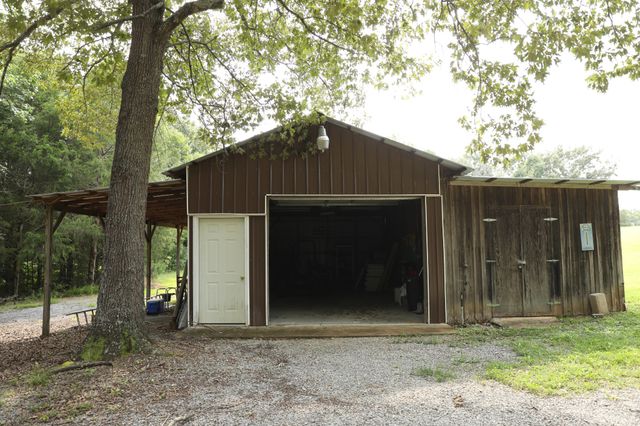 3804 Old Clarksville Pike, Clarksville, TN 37043