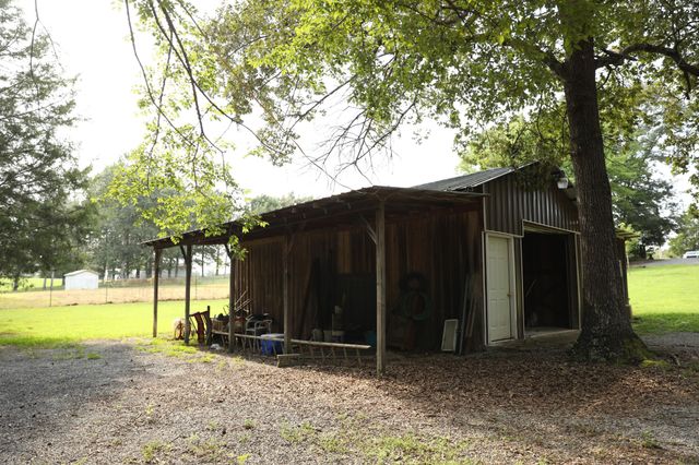 3804 Old Clarksville Pike, Clarksville, TN 37043