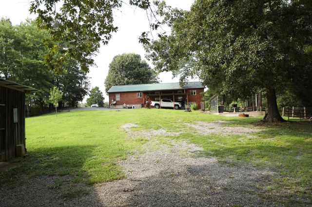 3804 Old Clarksville Pike, Clarksville, TN 37043