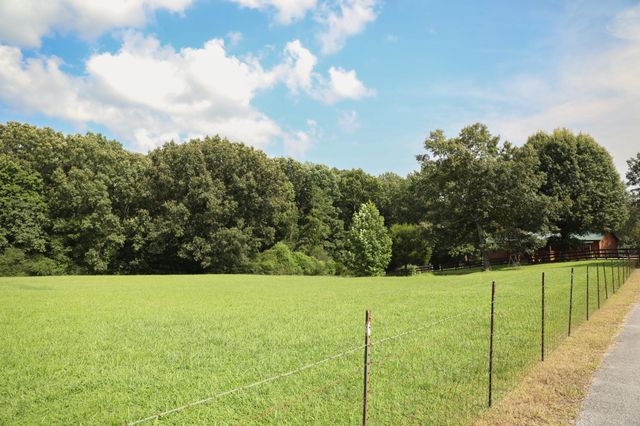 3804 Old Clarksville Pike, Clarksville, TN 37043