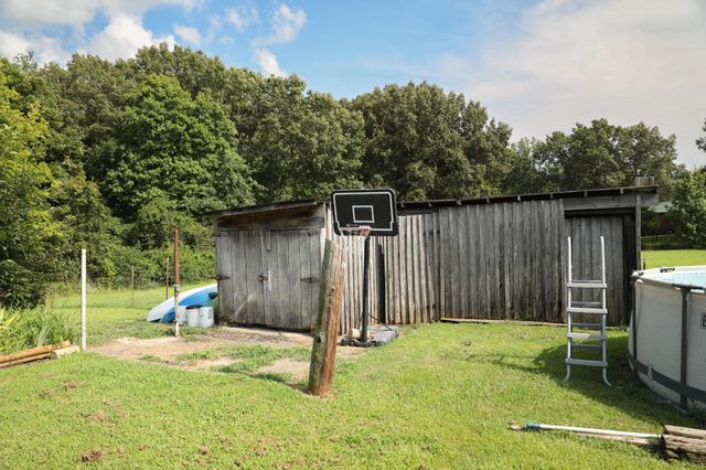 3804 Old Clarksville Pike, Clarksville, TN 37043