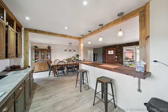 20807 River Bend Drive, Claremore, OK 74019