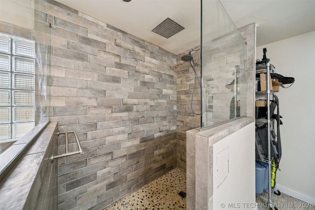 20807 River Bend Drive, Claremore, OK 74019