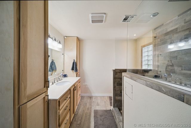 20807 River Bend Drive, Claremore, OK 74019