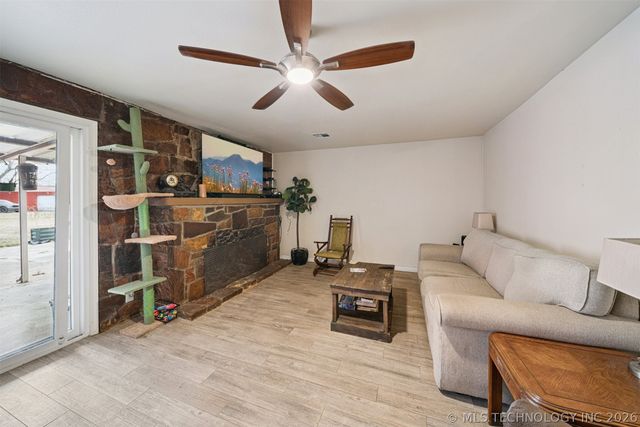 20807 River Bend Drive, Claremore, OK 74019