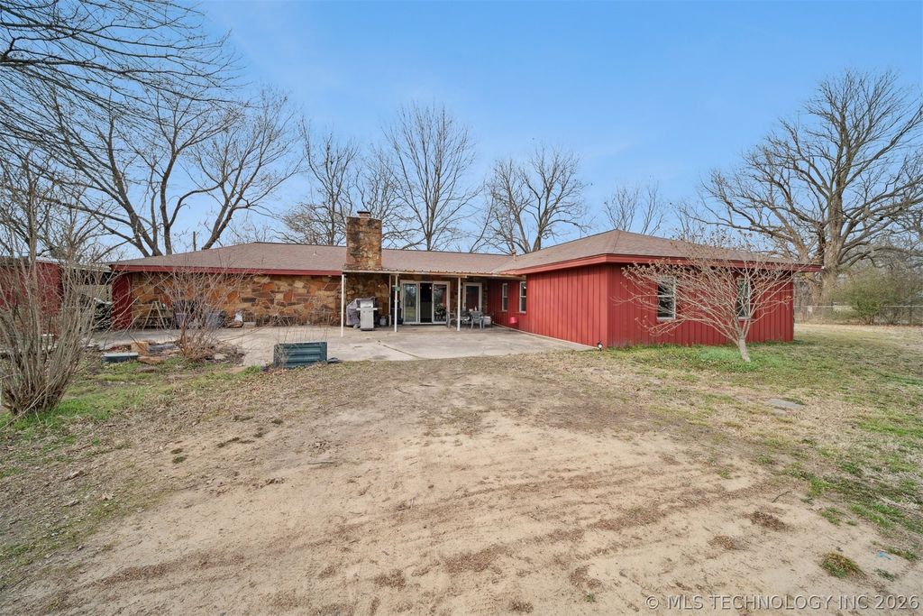 20807 River Bend Drive, Claremore, OK 74019