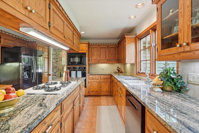 W131S7576 Cheviot ROAD, Muskego, WI 53150