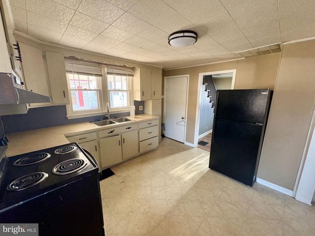 445 STOUFFER AVE, Chambersburg, PA 17201