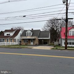 445 STOUFFER AVE, Chambersburg, PA 17201