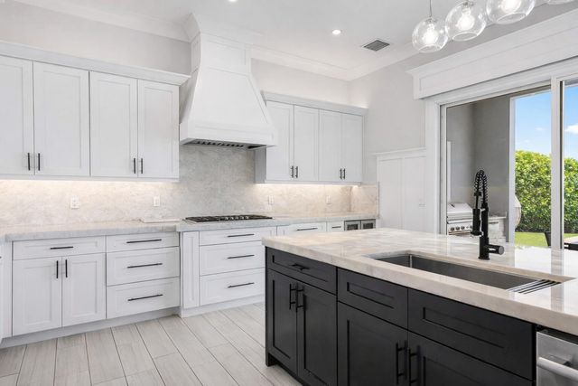 2100 Notre Dame Drive, Lake Worth Beach, FL 33460