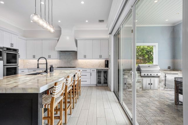 2100 Notre Dame Drive, Lake Worth Beach, FL 33460