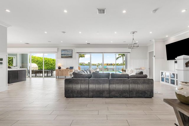 2100 Notre Dame Drive, Lake Worth Beach, FL 33460