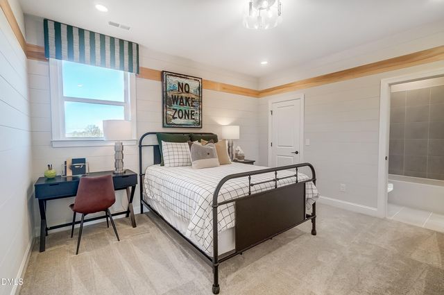 936 W Holly Springs Road, Holly Springs, NC 27540