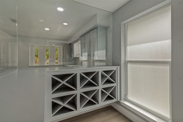 9447 Viewside Drive, Dallas, TX 75231