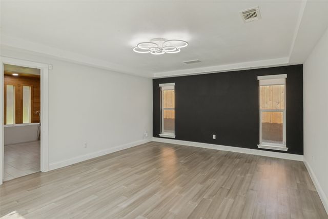 9447 Viewside Drive, Dallas, TX 75231
