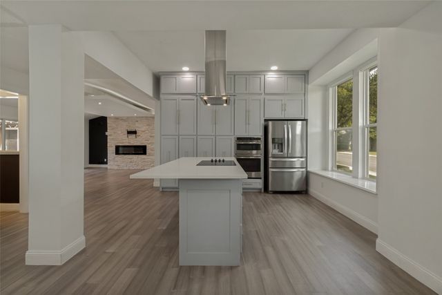 9447 Viewside Drive, Dallas, TX 75231