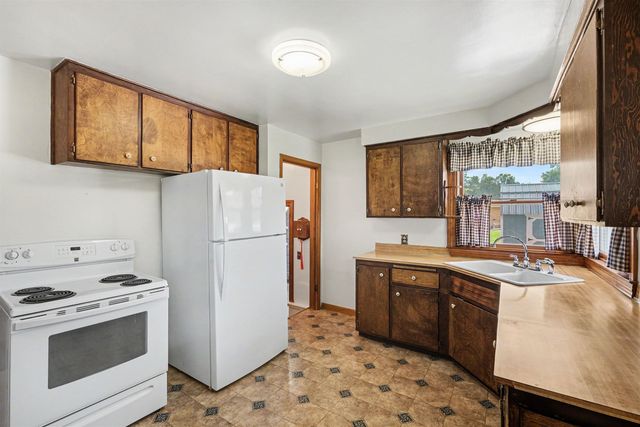 8155 Corunna Road, Clayton Twp, MI 48532