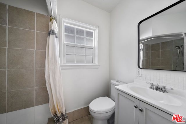 1238 S Beverly Glen Boulevard 1, Los Angeles, CA 90024