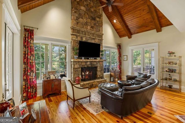 525 N River Road NE, Rome, GA 30161