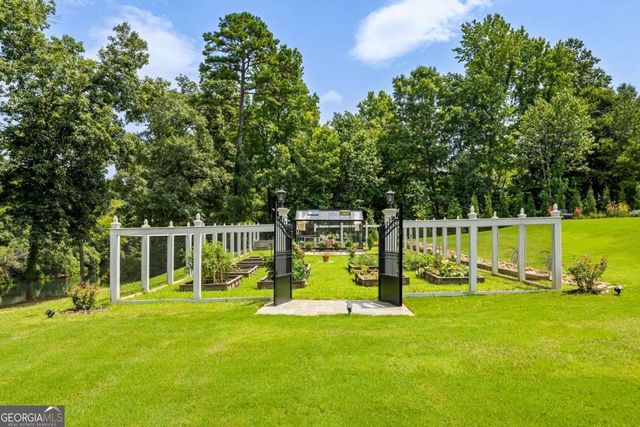 525 N River Road NE, Rome, GA 30161