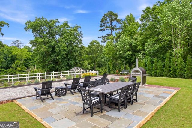 525 N River Road NE, Rome, GA 30161