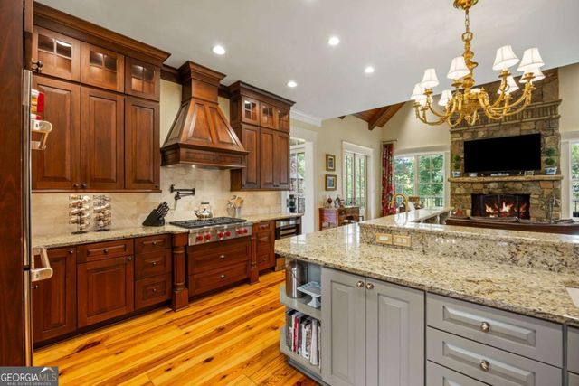 525 N River Road NE, Rome, GA 30161