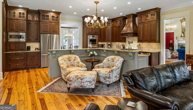 525 N River Road NE, Rome, GA 30161