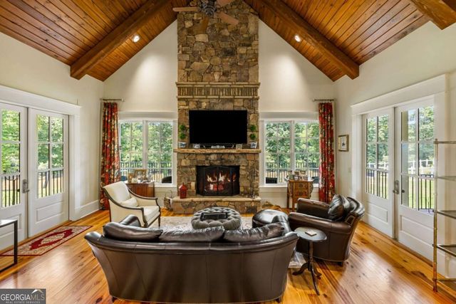 525 N River Road NE, Rome, GA 30161