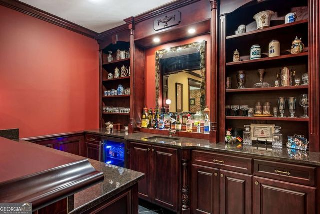 525 N River Road NE, Rome, GA 30161