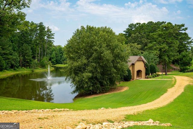 525 N River Road NE, Rome, GA 30161