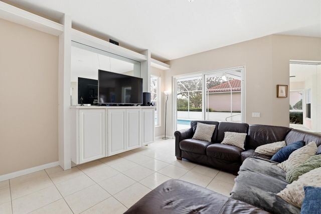 2810 Hancock Creek Road, West Palm Beach, FL 33411