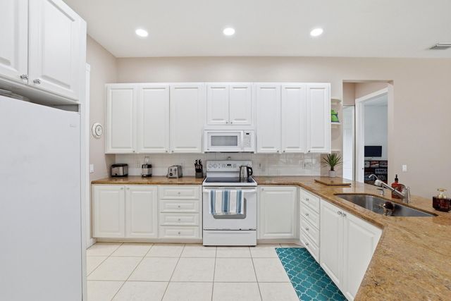 2810 Hancock Creek Road, West Palm Beach, FL 33411