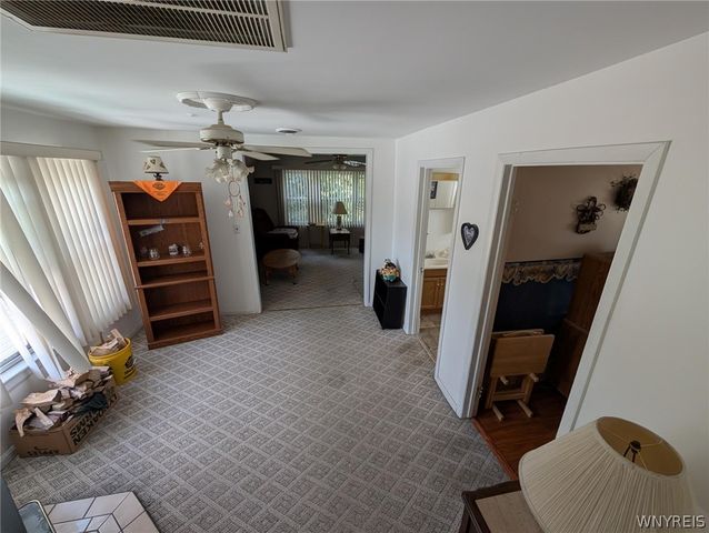 80 Aurora Avenue, West Seneca, NY 14224