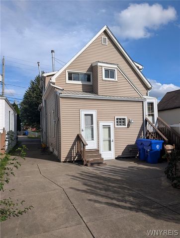 80 Aurora Avenue, West Seneca, NY 14224