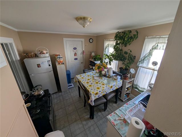 80 Aurora Avenue, West Seneca, NY 14224