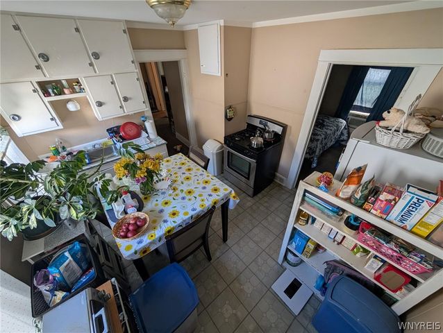 80 Aurora Avenue, West Seneca, NY 14224
