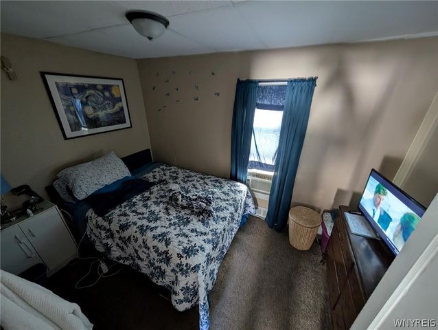 80 Aurora Avenue, West Seneca, NY 14224