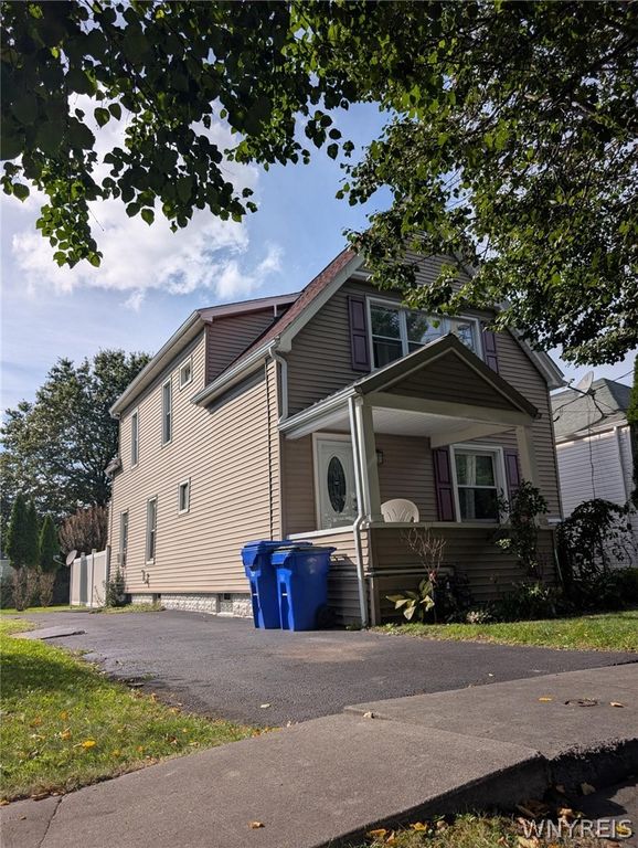 80 Aurora Avenue, West Seneca, NY 14224