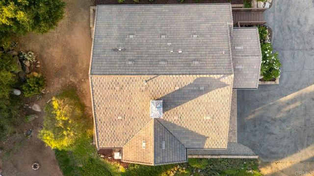 27636 Mountain Meadow Road, Escondido, CA 92026