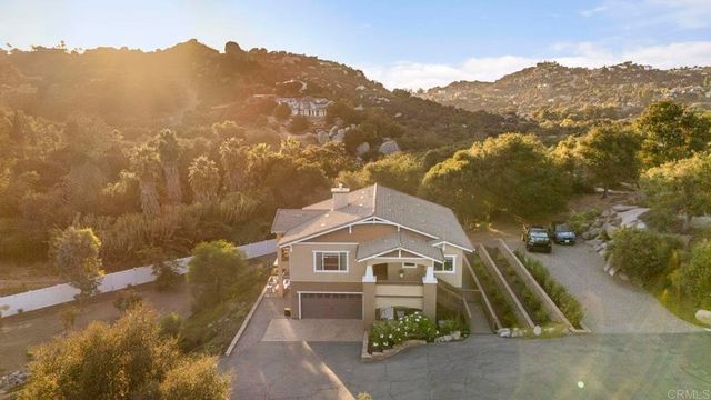 27636 Mountain Meadow Road, Escondido, CA 92026