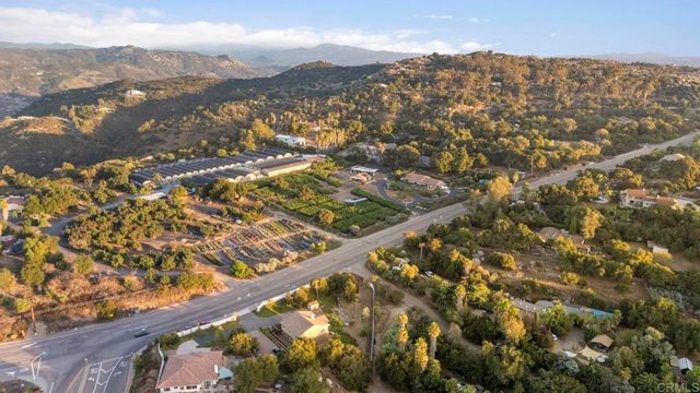 27636 Mountain Meadow Road, Escondido, CA 92026
