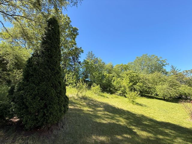 5705 Gatewood Drive SE, Grand Rapids, MI 49508